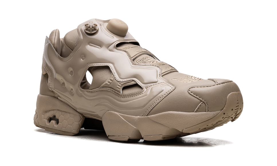 Reebok Instapump Fury 94 Needles Canvas 100207688 SneakerMood Front three-quarter view