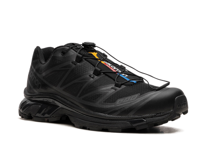 Salomon XT-6 Triple Black L41086600 SneakerMood Front three-quarter view