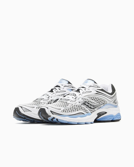 Saucony ProGrid Omni 9 Blissful White S101245-1094 SneakerMood Pair, front three-quarter view