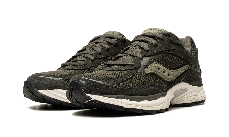Saucony ProGrid Omni 9 Forest Green S70740-6 SneakerMood Pair, front three-quarter view