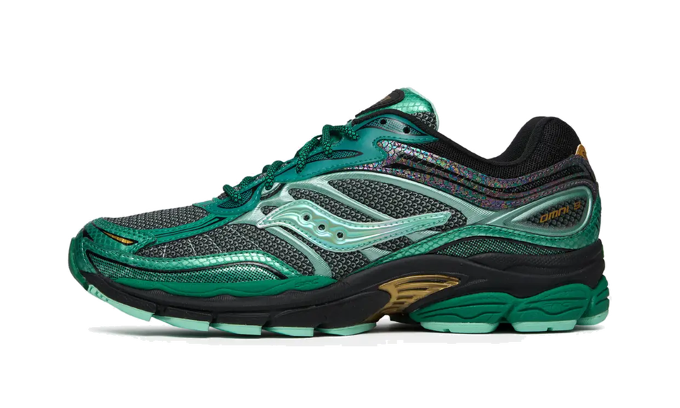 Saucony ProGrid Omni 9 Glowaconstrictor Green S70934-2 SneakerMood Side view, toe pointing left
