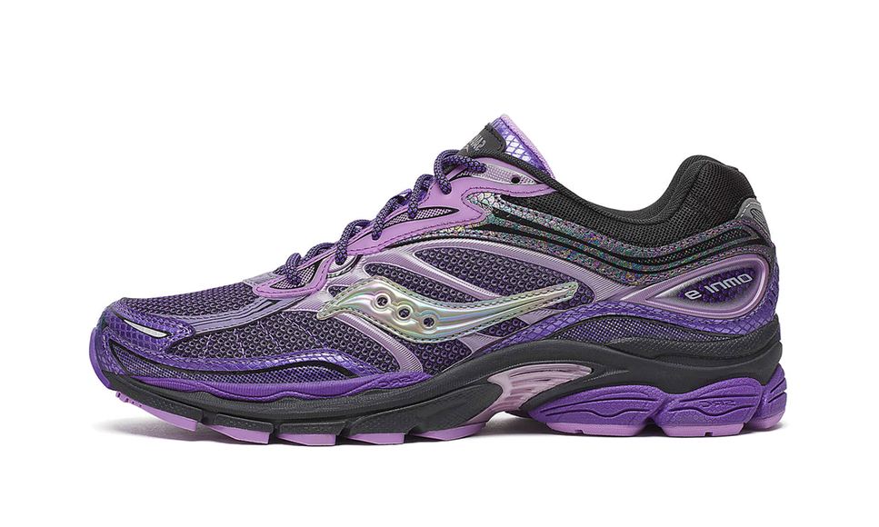 Saucony ProGrid Omni 9 Glowaconstrictor Pack Pink S70934-1 SneakerMood Side view, toe pointing left
