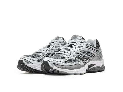 Saucony ProGrid Omni 9 Grey Silver Black S70739-42 SneakerMood Pair, front three-quarter view