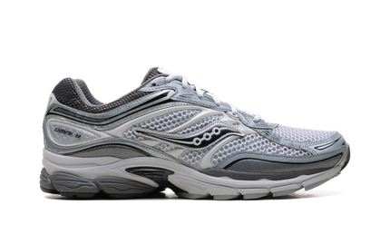 Saucony ProGrid Omni 9 Microchip S70739-8 SneakerMood Side view, toe pointing right