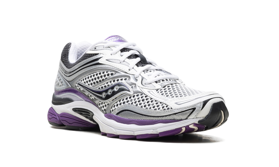 Saucony ProGrid Omni 9 White Black Silver Purple S70739-10 SneakerMood Front three-quarter view