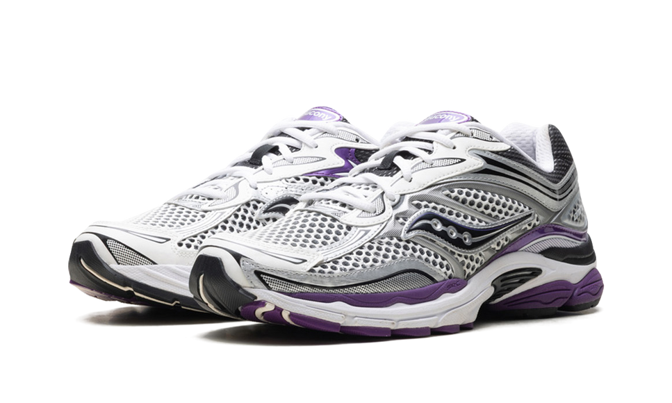 Saucony ProGrid Omni 9 White Black Silver Purple S70739-10 SneakerMood Pair, front three-quarter view