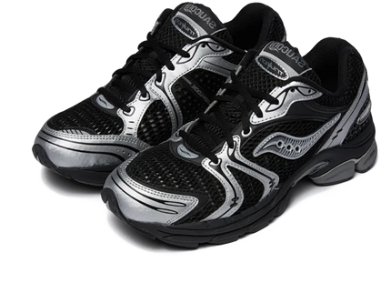Saucony ProGrid Triumph 4 Black Silver S70704-23 SneakerMood Pair, front three-quarter view