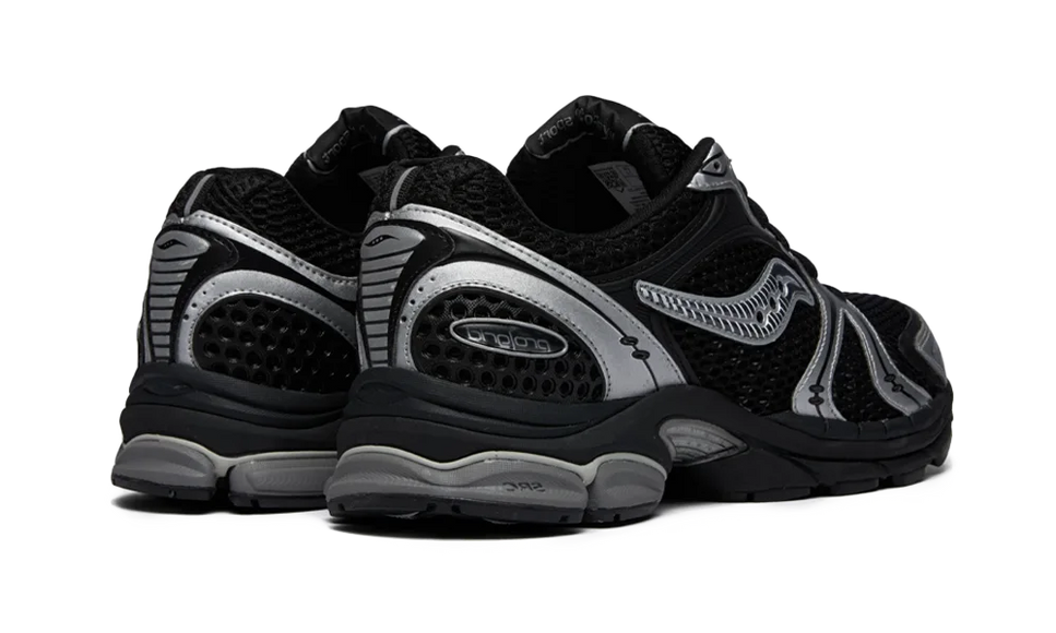 Saucony ProGrid Triumph 4 Black Silver S70704-23 SneakerMood Pair, rear three-quarter view