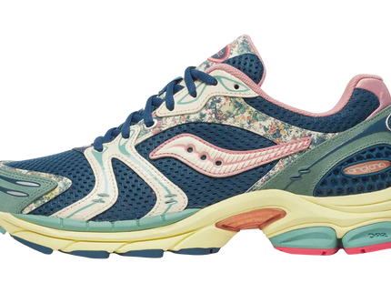 Saucony ProGrid Triumph 4 Floral Blue Beige S71015-2 SneakerMood Side view, toe pointing left