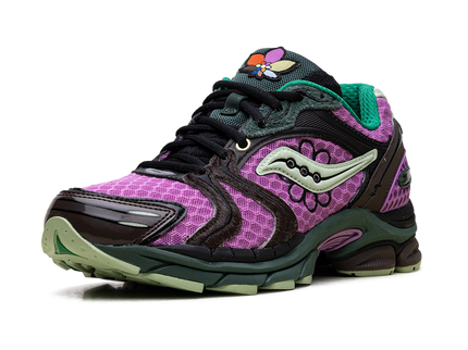 Saucony ProGrid Triumph 4 Jae Tips Flowers Grow Uptown Perilla S70966-3 SneakerMood Front three-quarter view