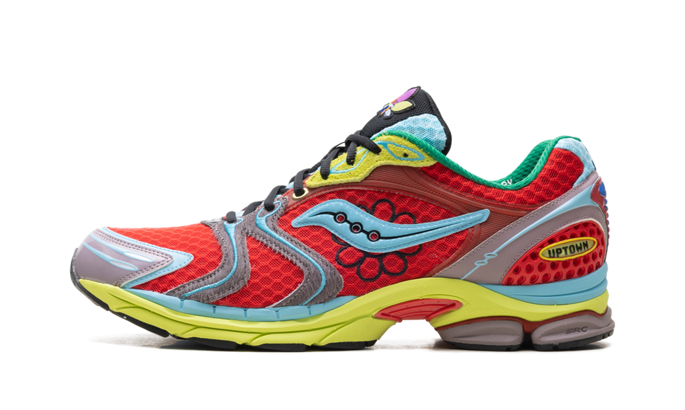 Saucony ProGrid Triumph 4 Jae Tips Flowers Grow Uptown Poison Ivy S70966-1 SneakerMood Side view, toe pointing left