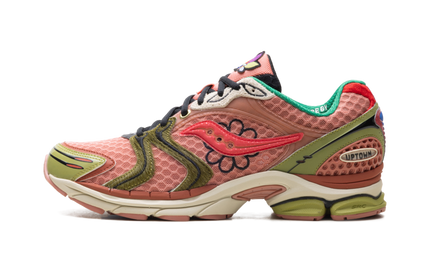 Saucony ProGrid Triumph 4 Jae Tips Flowers Grow Uptown Virginia Creeper S70966-2 SneakerMood Side view, toe pointing left