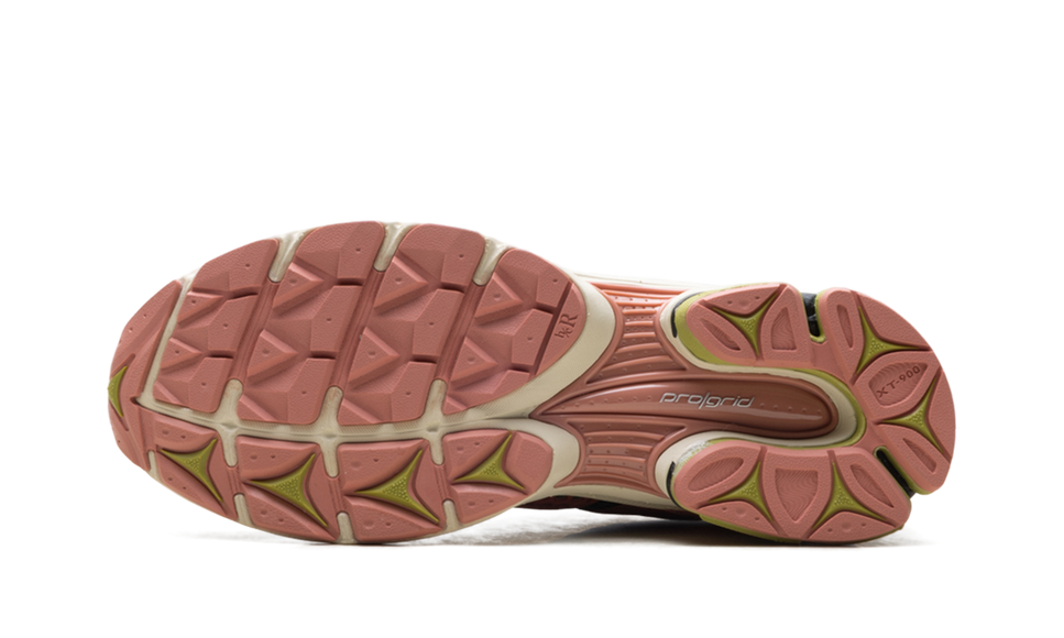Saucony ProGrid Triumph 4 Jae Tips Flowers Grow Uptown Virginia Creeper S70966-2 SneakerMood Outsole view