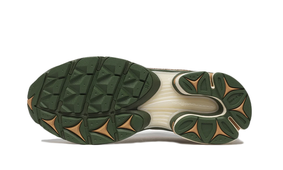 Saucony ProGrid Triumph 4 Saucony & Friends Seanella Abraham S70903-1 SneakerMood Outsole view