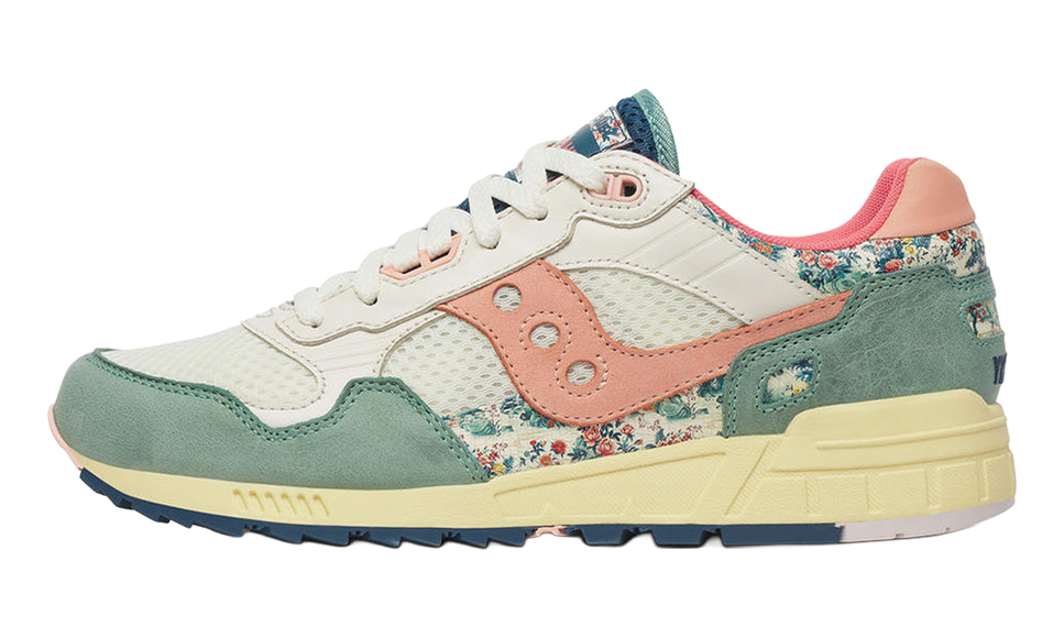 Saucony Shadow 5000 Floral Beige Blue S71015-3 SneakerMood Side view, toe pointing left