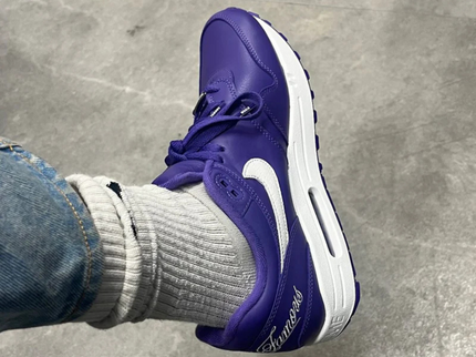 Supreme X Nike Air Max 1 87 'Varsity Purple'