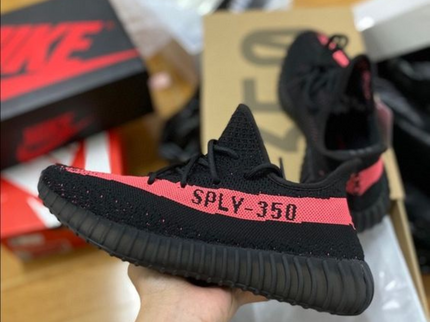 Yeezy Boost 350 V2 Core Black Red