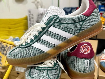 adidas Gazelle Indoor x Sean Wotherspoon Hemp Green IG1456 SneakerMood Hand-held shoe view