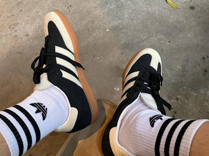 adidas Samba OG "Core Black Wonder White" IE5836 SneakerMood On-foot view