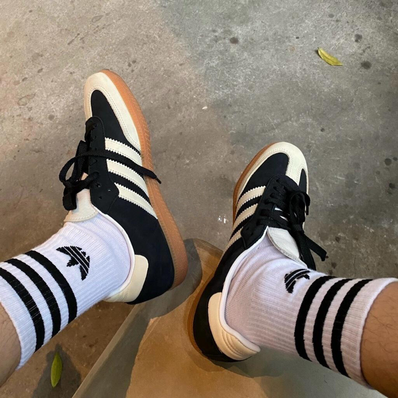 adidas Samba OG "Core Black Wonder White" IE5836 SneakerMood On-foot view