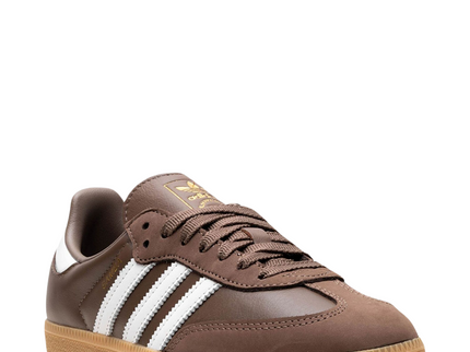adidas Samba OG Earth Strata Gum IE6522 SneakerMood Front three-quarter view