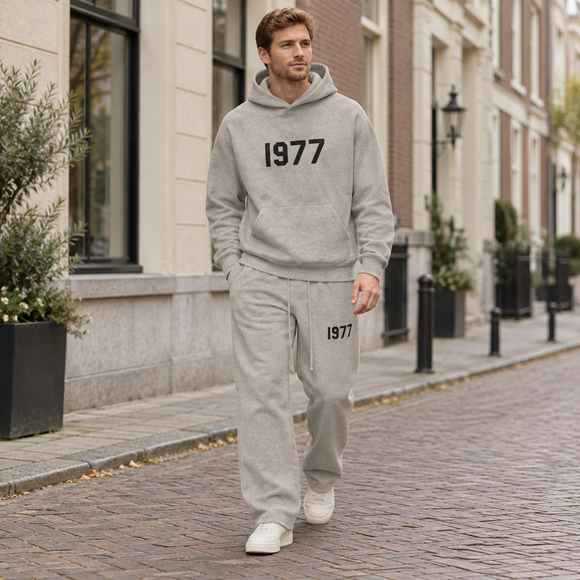 Essentials 1977 Dark Oatmeal Relaxed Winter Set Streetwear Model SneakerMood