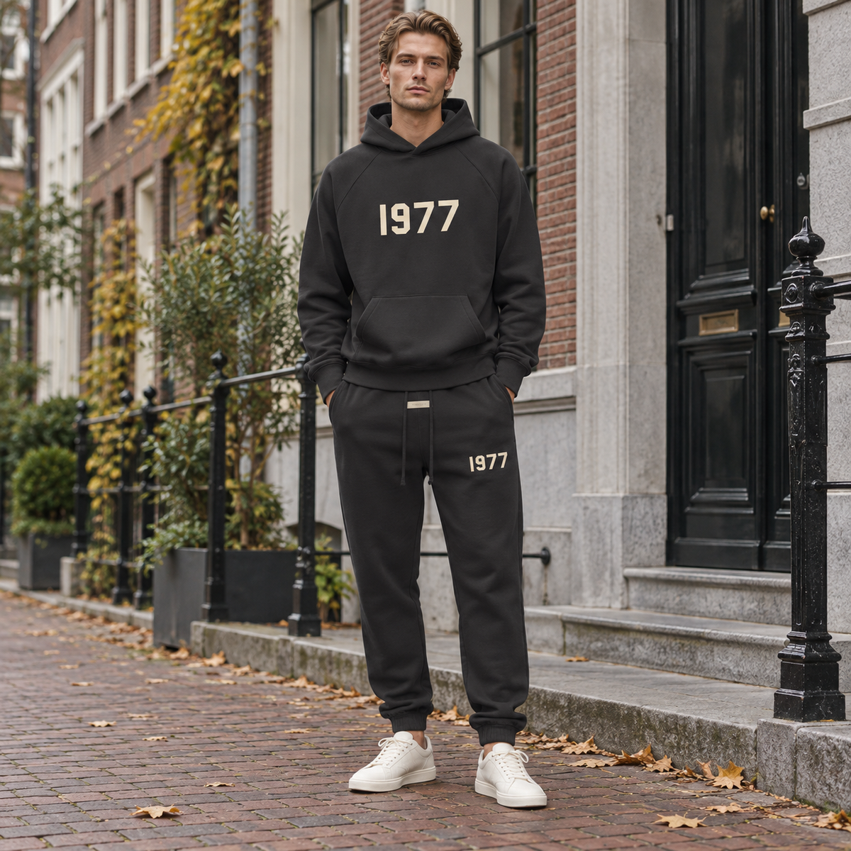 Essentials 1977 Iron Winter Set Streetwear Model SneakerMood