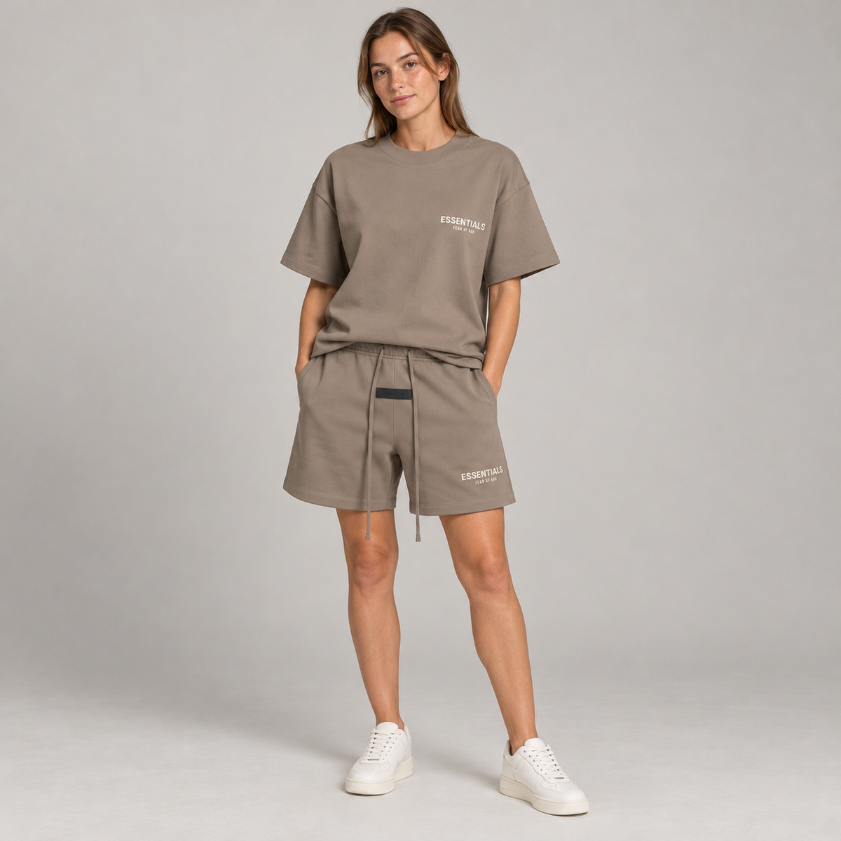 Essentials Desert Taupe Summer Set Studio Model SneakerMood