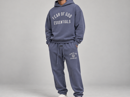 Essentials Fleece Marine Winter Set Studio Model SneakerMood