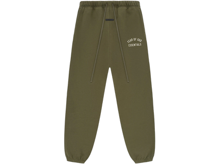 Essentials Fleece Military Sweatpant Front SneakerMood