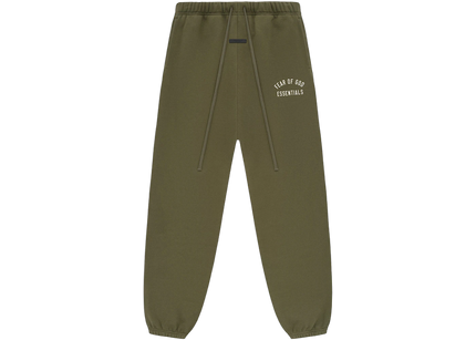 Essentials Fleece Military Sweatpant Front SneakerMood