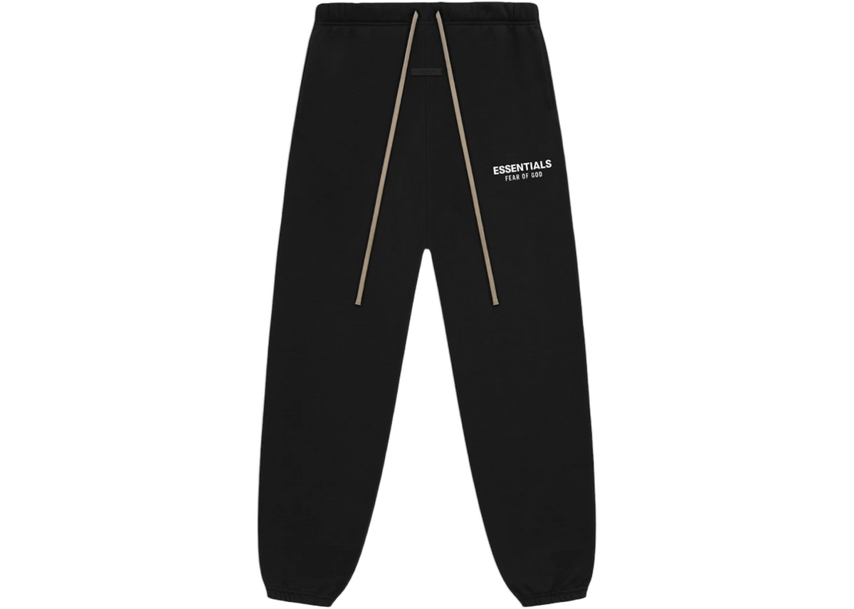 Essentials FW24 Black Fleece Sweatpant Front SneakerMood
