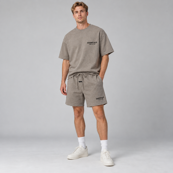 Essentials Homestead Heather Summer Set Studio Model SneakerMood