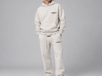 Essentials Light Oatmeal Relaxed Winter Set Studio Model SneakerMood