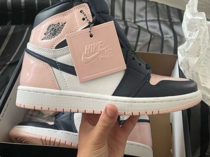 Nike Jordan 1 High Atmosphere (W)