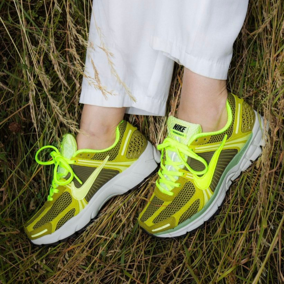 Nike Nike Zoom Vomero 5 Volt and Moss