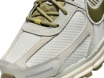 Nike Zoom Vomero 5 Light bone / Medium Olive