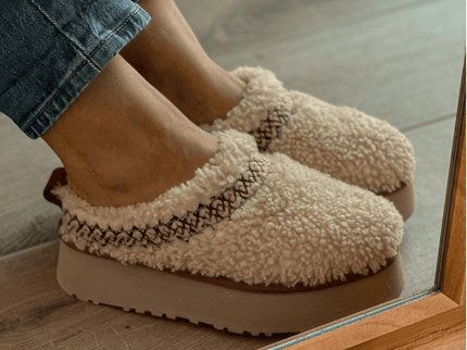 UGG UGG Tazz Slipper Heritage Braid Natural