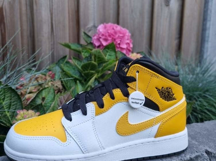 Air Jordan 1 Mid 'University Gold' (GS)