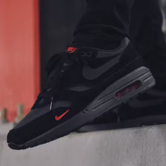 Nike Nike Air Max 1 Bred 2023