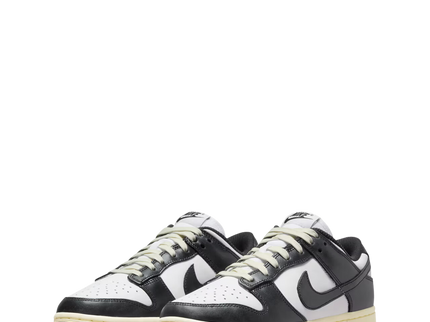 Nike Nike Dunk Low WMNS 'Vintage Panda' - SneakerMood 