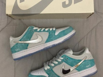 Nike Nike SB x April Skateboards Dunk Low Pro - SneakerMood 