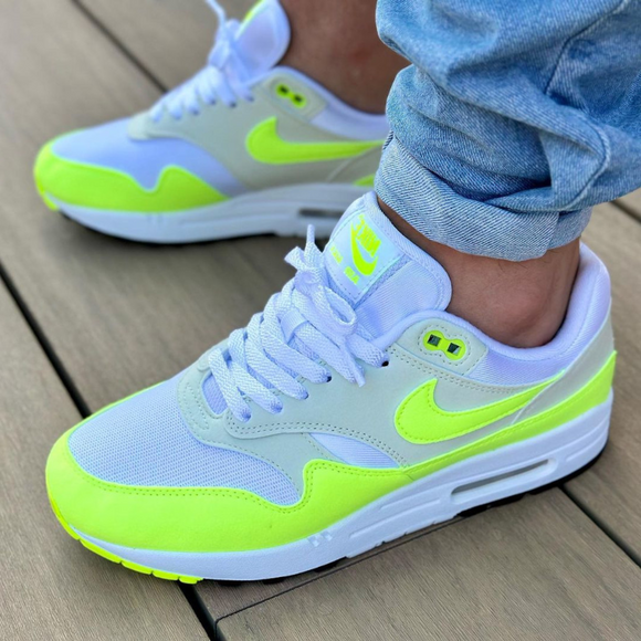 Nike Nike Air Max 1 'Volt" - SneakerMood 