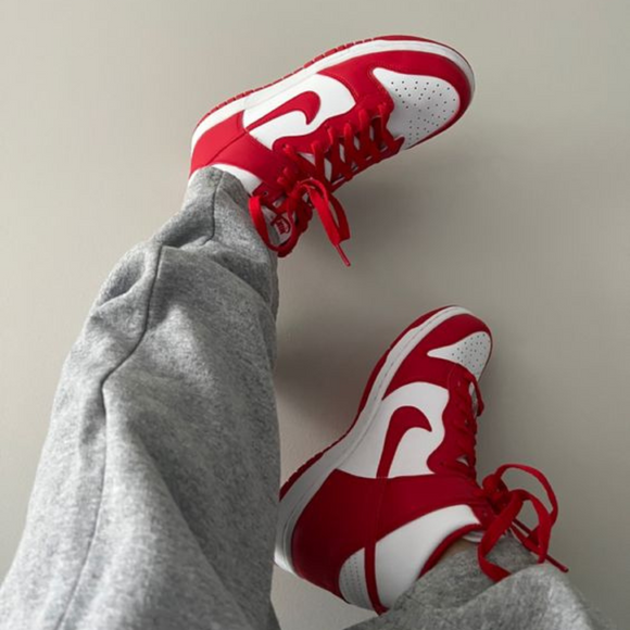 Dunk High University Red GS