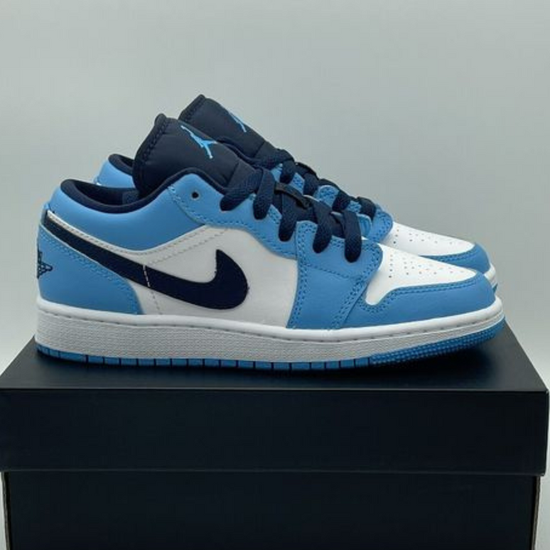 Nike Air Jordan 1 low UNC GS