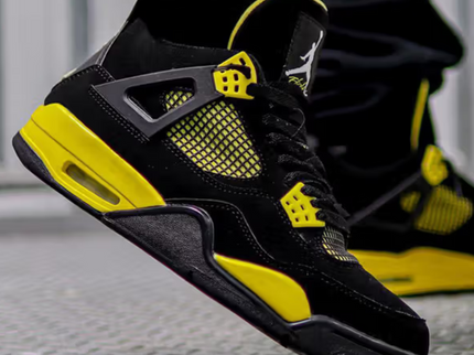 Air Jordan 4 Retro Thunder "Tour Yellow"