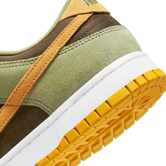 Nike Dunk Low SE 'Dusty Olive'