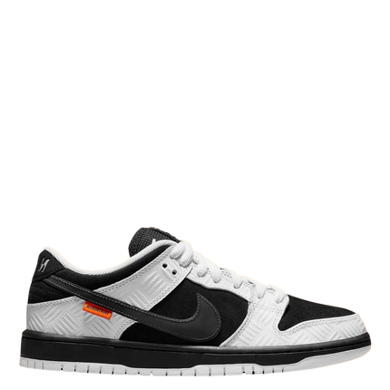 Nike Nike SB Dunk Low x TIGHTBOOTH - SneakerMood 