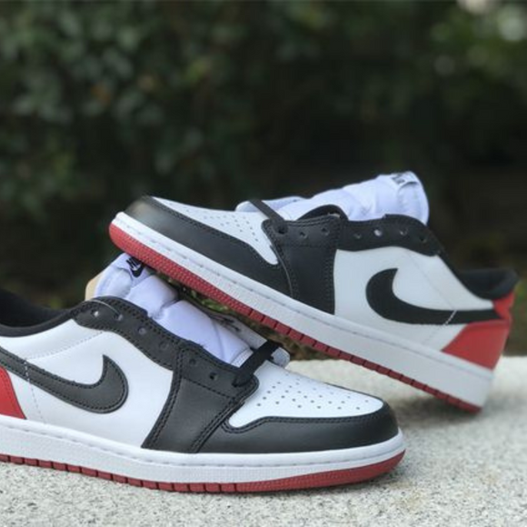 Nike Jordan 1 Retro Low OG Black Toe (2023)