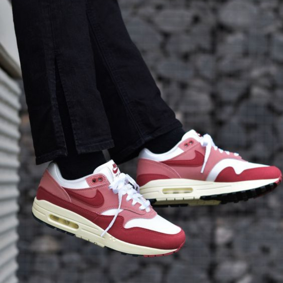 Nike Air Max 1 WMNS 'Red Stardust'